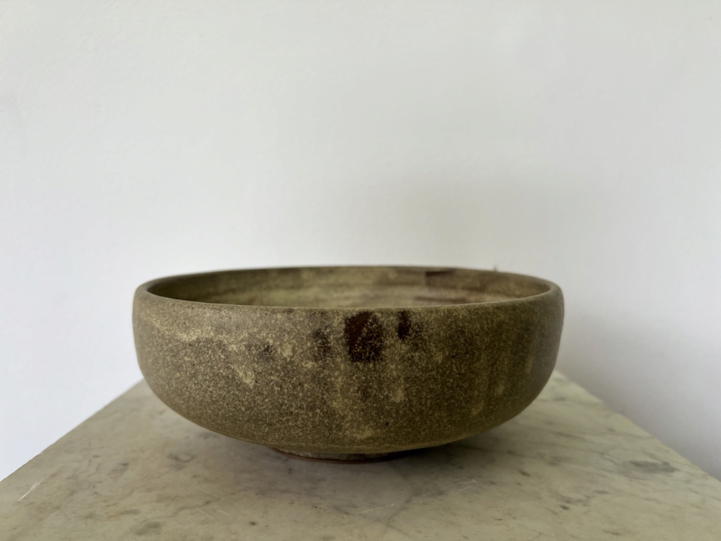 Identification of pottery bowl, DVD mark?   Img_3910