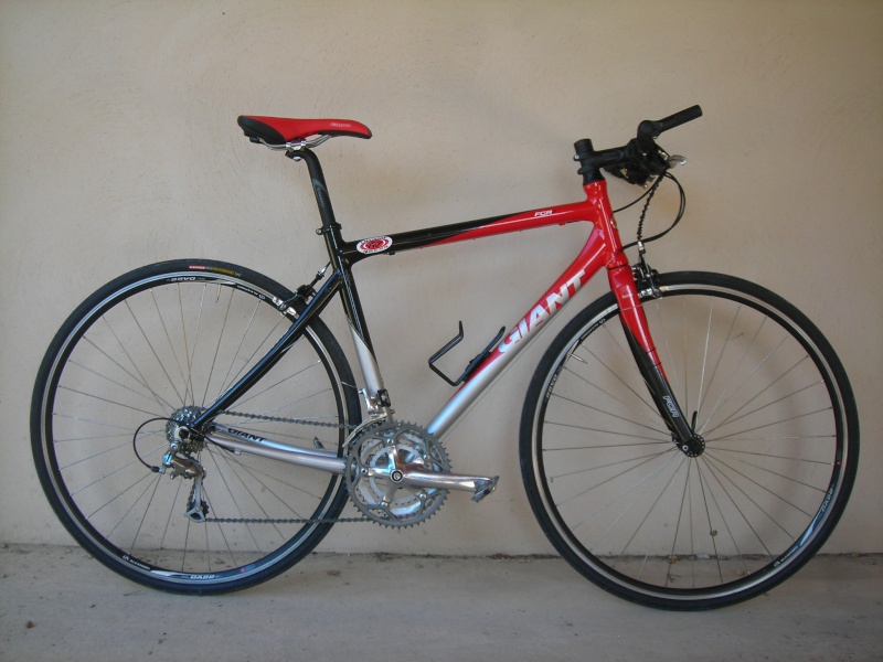 Vends velo route guidon plat Giant FCR 2