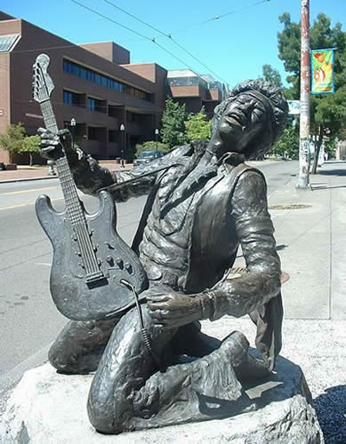 STREET VIEW : Statue commémorative d'Hendrix, Seattle, USA Jimi-h10