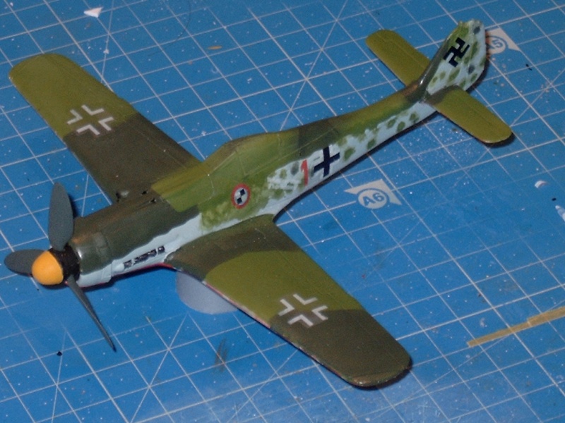 focke wulf fw 190d-9 1/72 [airfix] (VINTAGE) Decals10