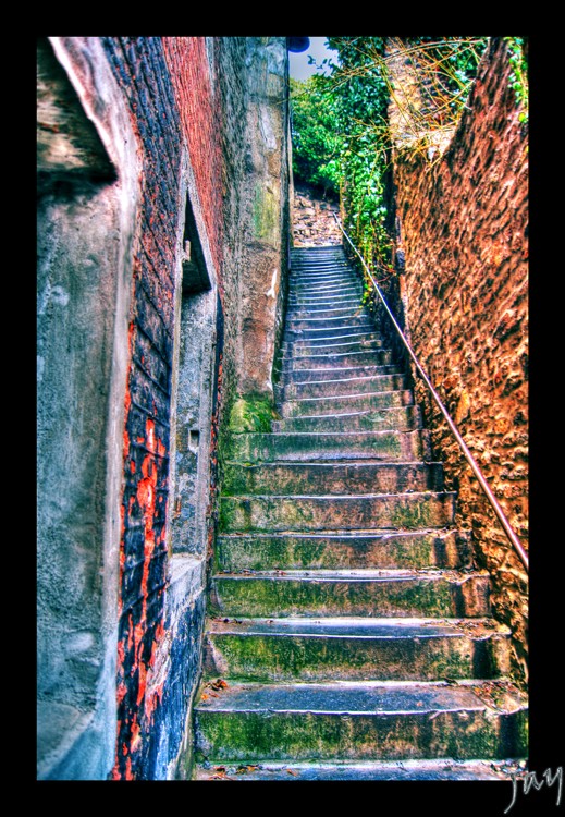 Un escalier en ville. Dsc00210