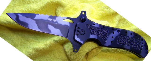 THE BOKER MILITARY FOLDER Boker_13