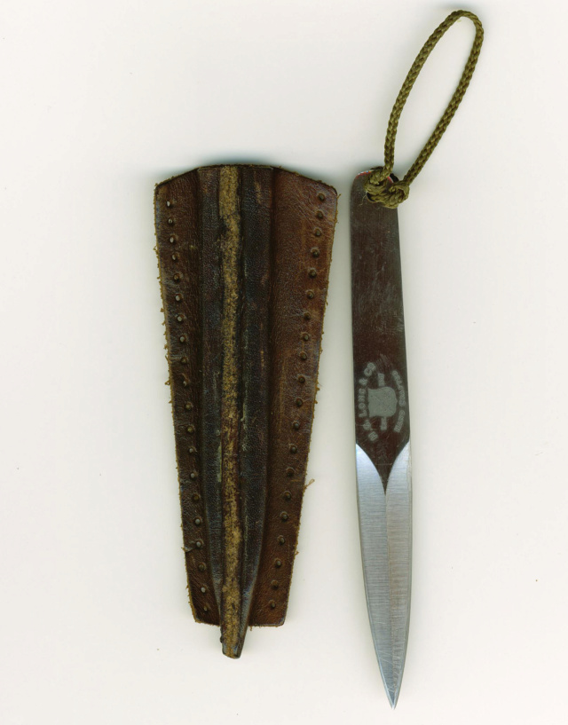 THE LAPEL DAGGER OF WW-2 Soe_la10