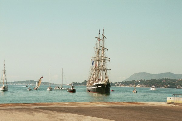[PHOTOS] Le départ de Lisbonne... et l'arrivée à Toulon Fl000016