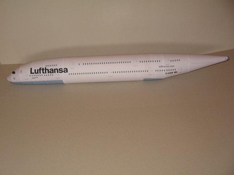 Airbus A 380 "Lufthansa" in 1:144 -FERTIG- 380-0110