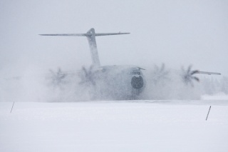 L’A400M effectue ses premiers essais de ravitaillement en vol 99711