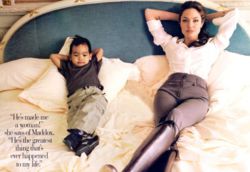 Angelina Jolie a-t-elle été abusée sexuellement durant son enfance ? Obn4ht10