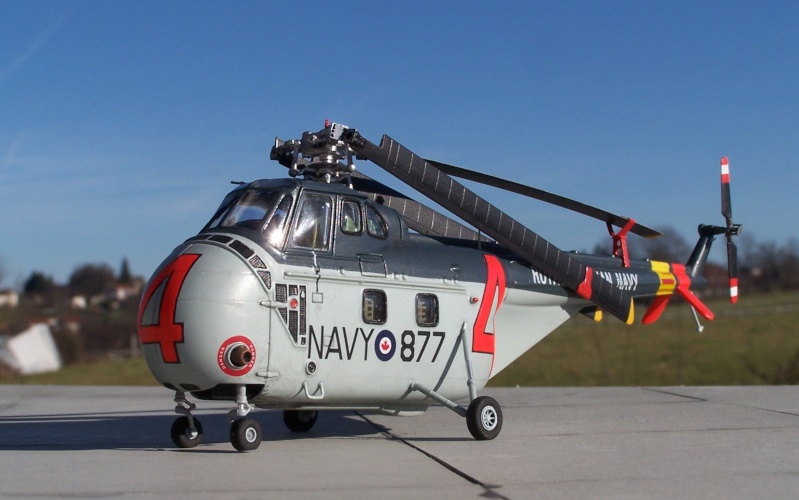 HO4S (et non pas H2SO4) Royal Canadian Navy 513