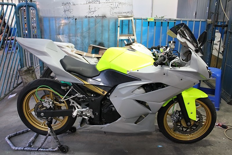 Porting Polish + Racing Fairing + Race Tuning...Fairing ZX6R PnP for Ninja 250R hal.15 just arrived... Racing parts - Painting - Apparels  [Motorsport] - Page 9 Zx6rrs10