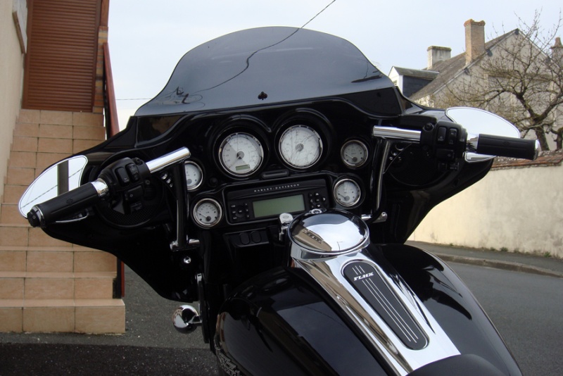 combien de STREET GLIDE sur le forum Passion-Harley Dsc02714