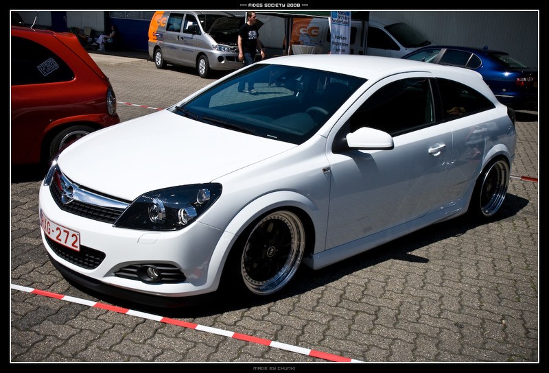 Opel  : Astra , Corsa , Antara , Vectra , Kadett , etc ... Astrag15