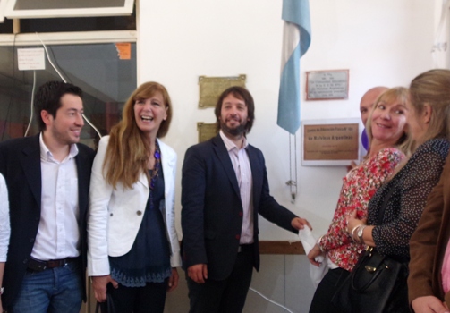 Malvinas Argentinas: Se inauguró el Centro de Educación Física N° 181. 00210