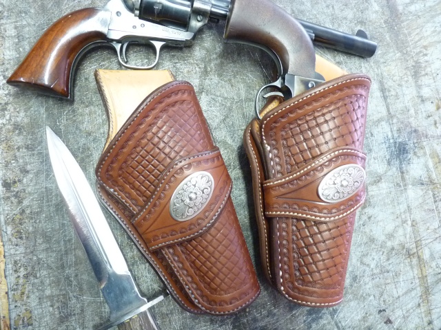 "MOUNTED C.A.S HOLSTER pour Greenwood by SLYE P1130227