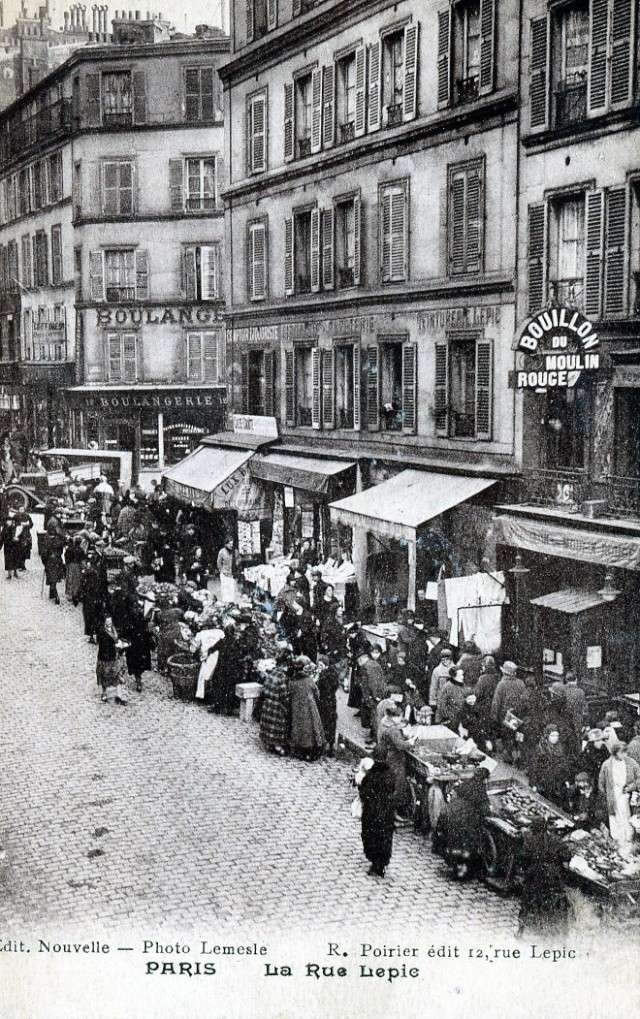 Vendeurs et petits métiers rue Lepic Img47210