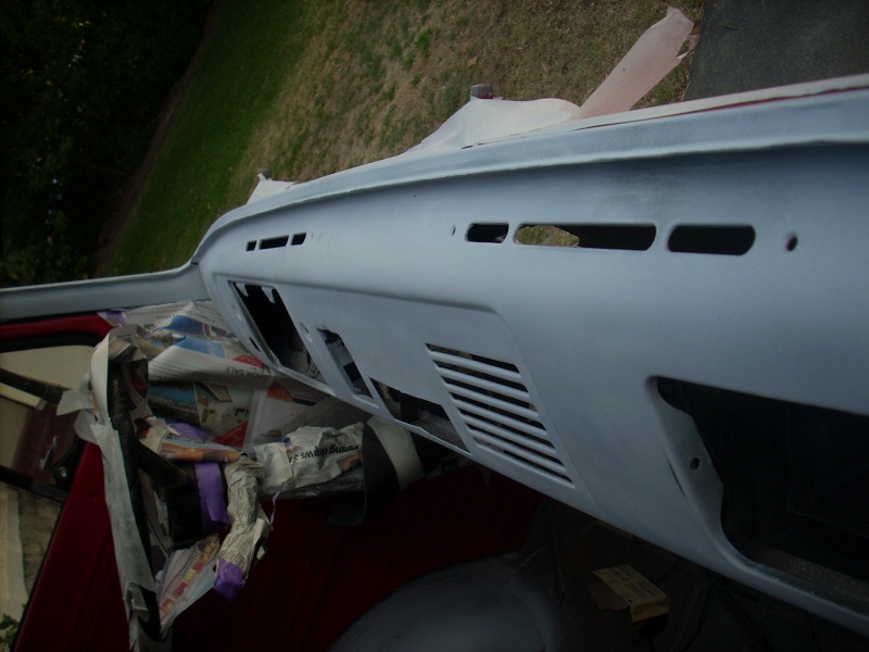 Do windshield rubbers need sealant/mastic? Dash10