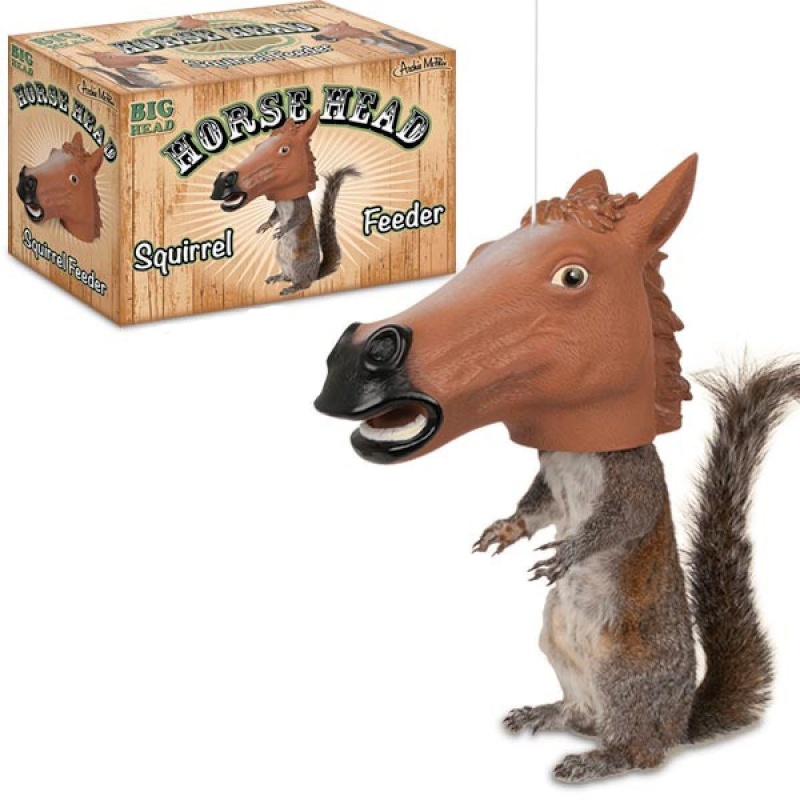 [Accessoire] Une mangeoire à écureuil en forme de tête de cheval  _5710
