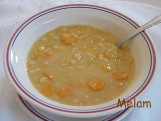 Ma soupe aux pois cassés jaunes sans viande à la mijoteuse 9_soup10