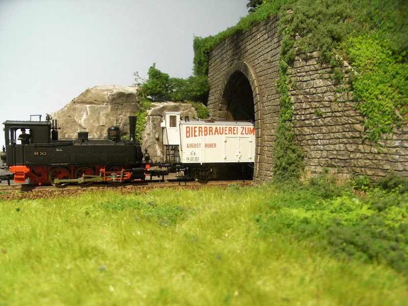 Une gare au bord du Rhin  - Page 5 Retour11