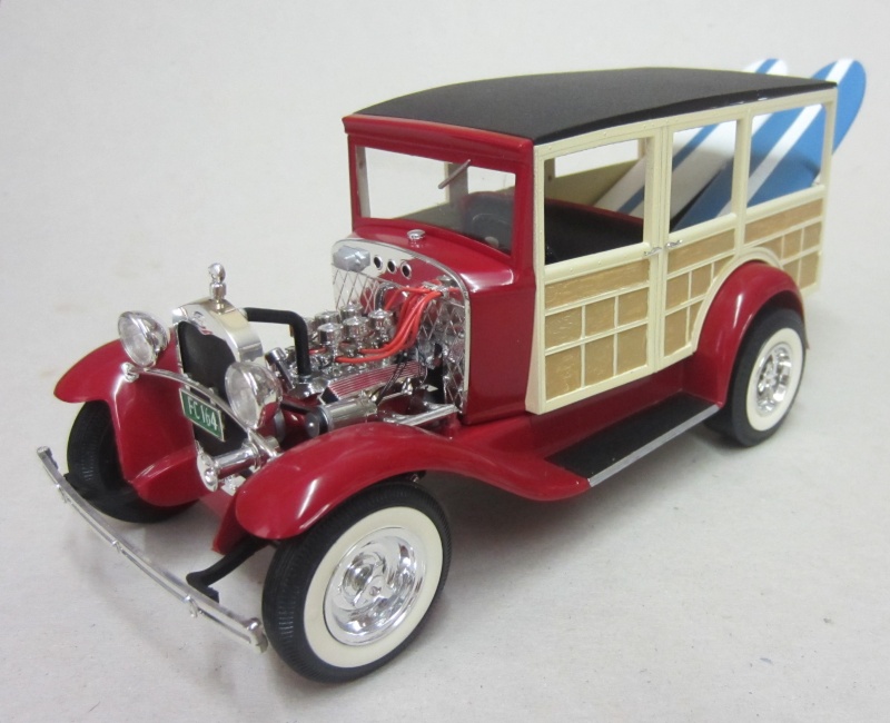 1930 Ford Model "A" Wagon - Woody Wagon - Hot rod - 1:24 scale - Monogram Photo_12