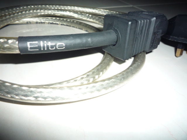 Isotek Elite Power Cord (Used)SOLD P1030611