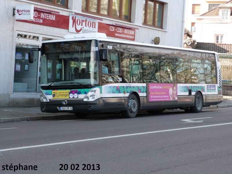  Cars et Bus de la région Champagne Ardennes - Page 4 P1070812