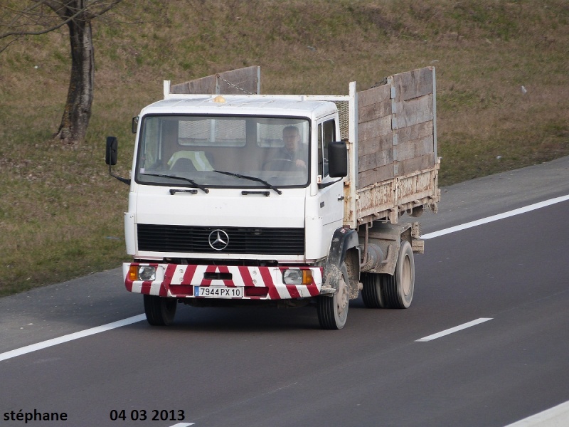 Mercedes LP et LK (moyens tonnages anciens modèles) P1080543