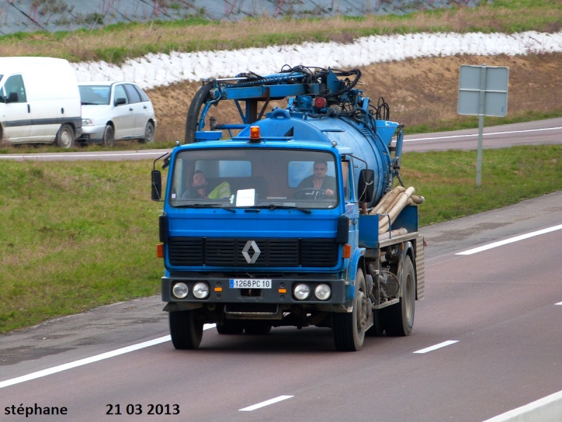 Renault  série G, M, S, JL, JK (moyens tonnages) - Page 6 P1090174