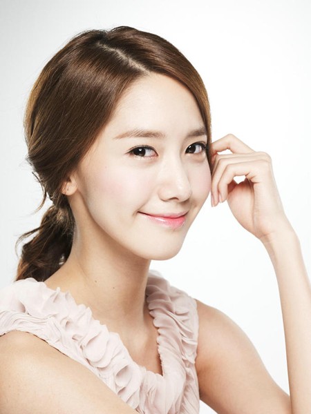[SNSD] SNSD Yoona’s CF photo astounds with its beauty 20110228