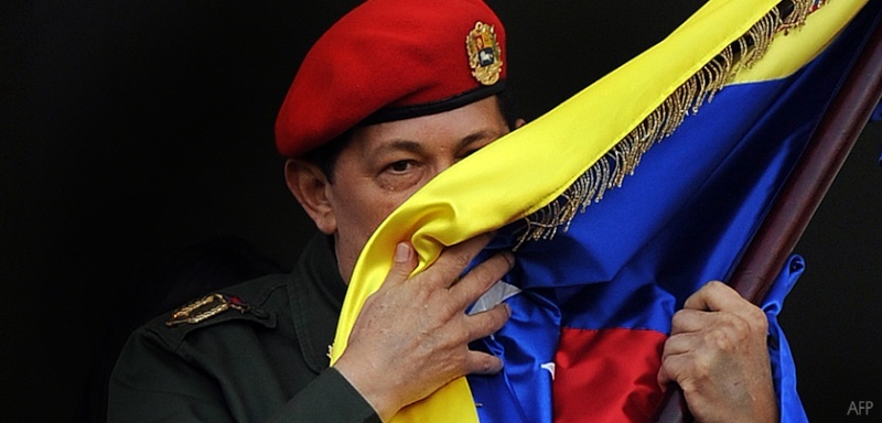 Moi Hugo Chavez, Président du Venezuela, pays souverain... - Page 2 Chavez10