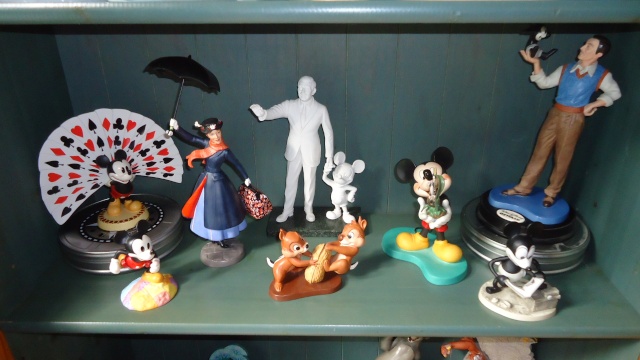 AliceWonderland ma collection :) ma maison :) Dsc04314