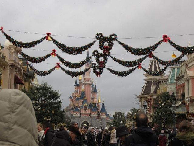 TR - Un nouvel an magique à Disneyland Paris - 31/12/12 - 01/01/13  - Page 2 31121221
