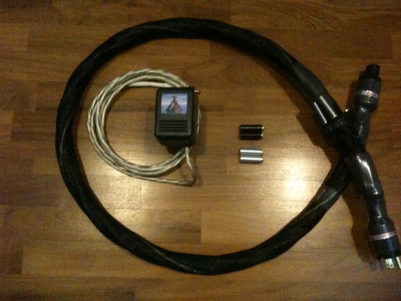 FS : Synergistic Research Powercord ( SOLD ) Image_17