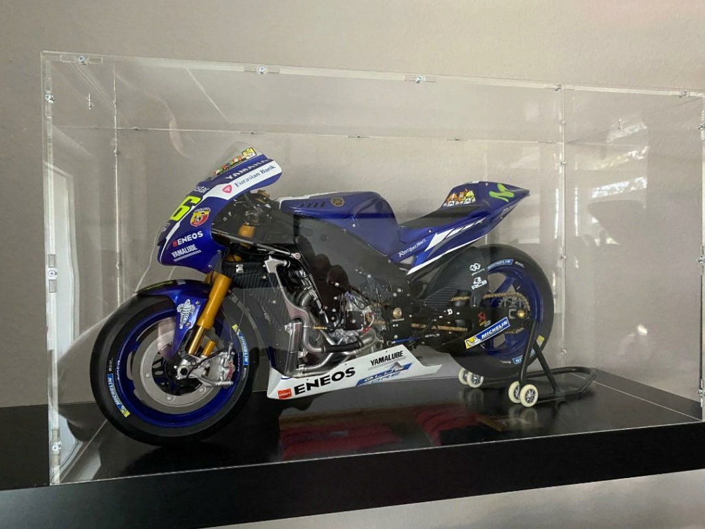 Valentino Rossi's Yamaha YZR M1 in 1:4 von DeAgostini - Seite 5 Feddis24