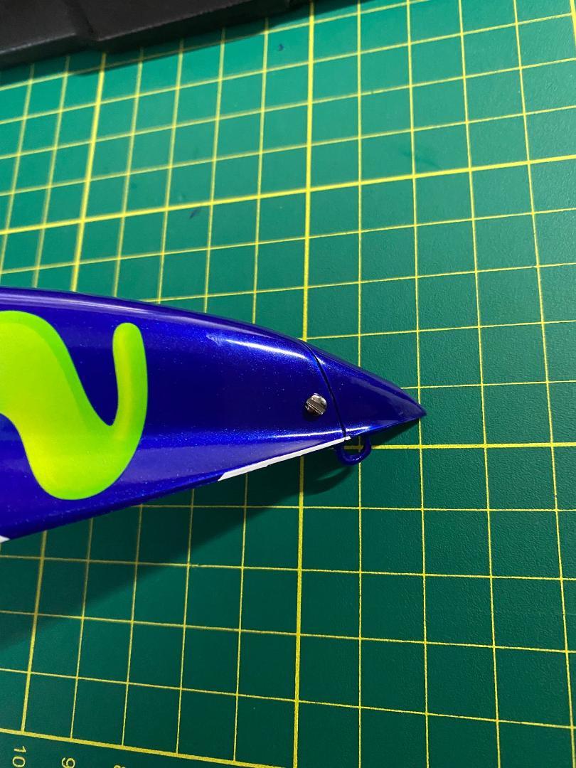 Valentino Rossi's Yamaha YZR M1 in 1:4 von DeAgostini - Seite 5 Heck_016