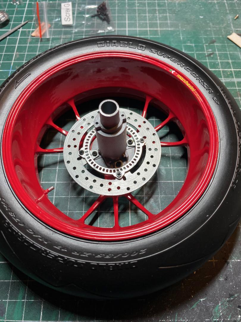 Ducati 1299 Panigale R Final Edition 1:4 von Pocher - Seite 3 Stzind30
