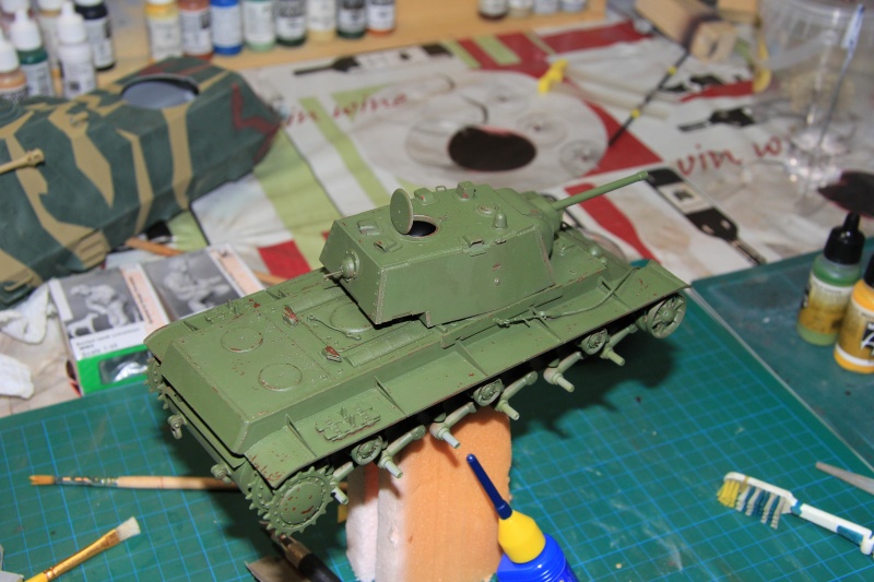 KV-I mod.42 (TRUMPETER) [patine + diorama en cours] - Page 2 Img_9523