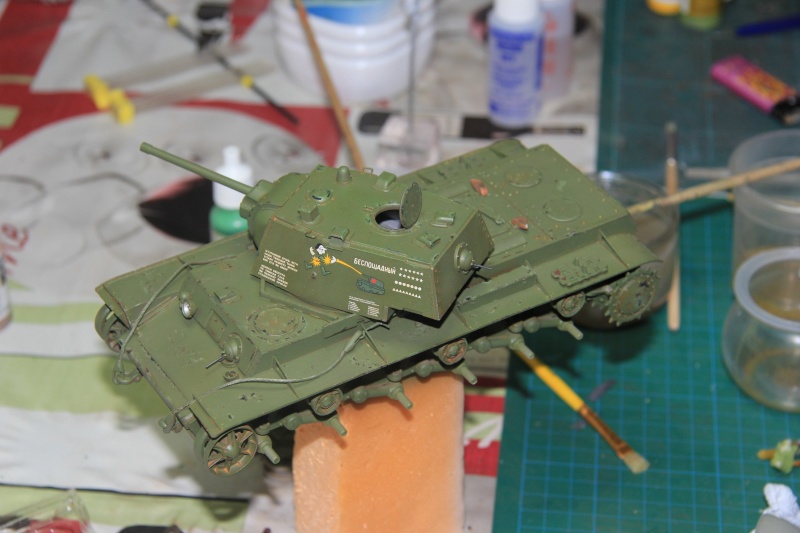 KV-I mod.42 (TRUMPETER) [patine + diorama en cours] - Page 2 Img_9535