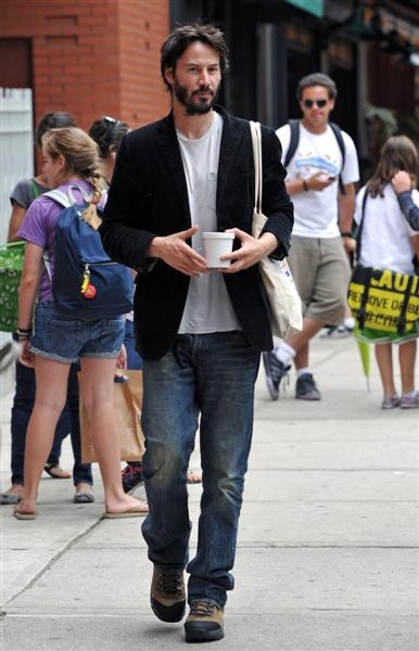 KEANU REEVES - Pagina 5 Keanu_10