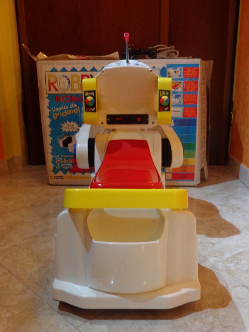 Robby Robot Giochi Preziosi Dsc07611