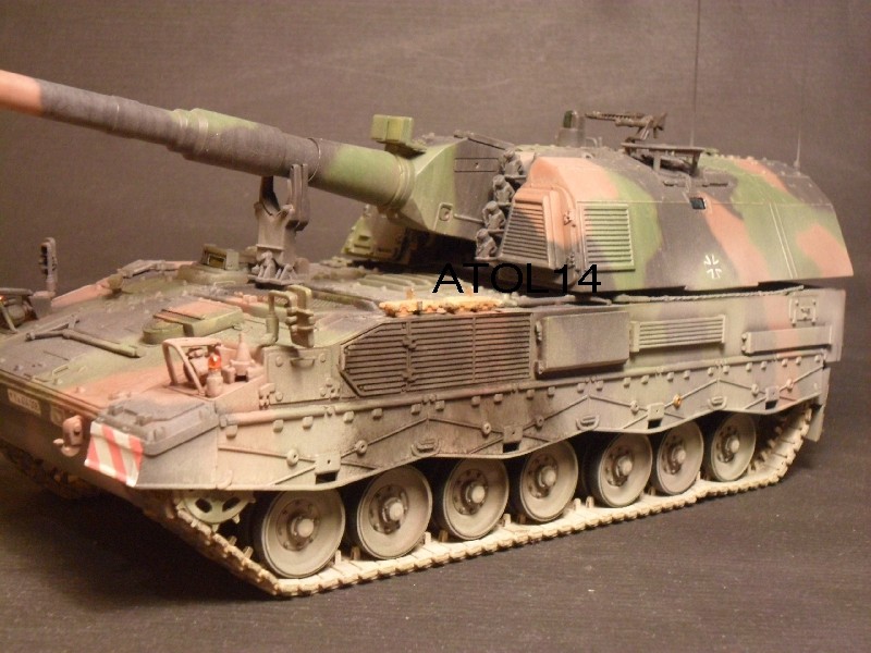 PANZERHAUBITZE 2000 - Revell 1/35e [Terminé] Sam_7720