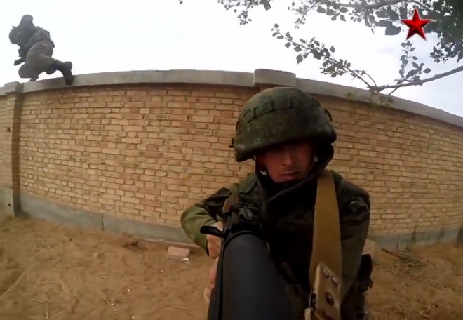 Soldat Russe à l'entrainement... Russia10