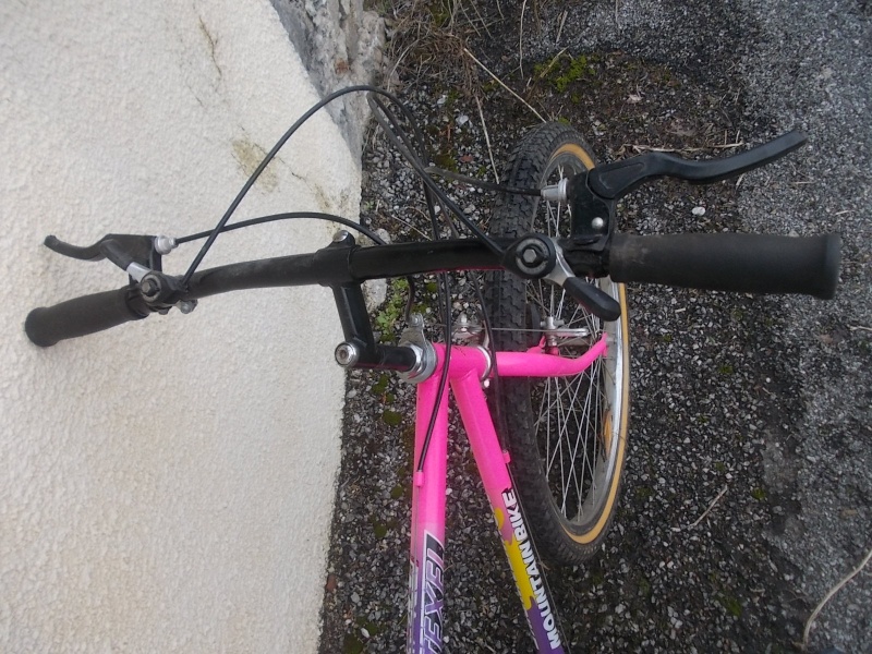 VTT  B.HINAULT  " Mountain Bike " 18 v 1989  2014-114