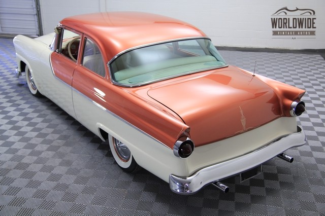 1956 Ford - Chicken Chift -  36835813