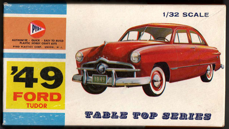 '49 Ford Tudor - Table top Series - American Stock car - 1:32 scale - Pyro Box11