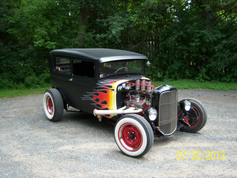 Ford 1931 Hot rod - Page 2 Kgrhqn33