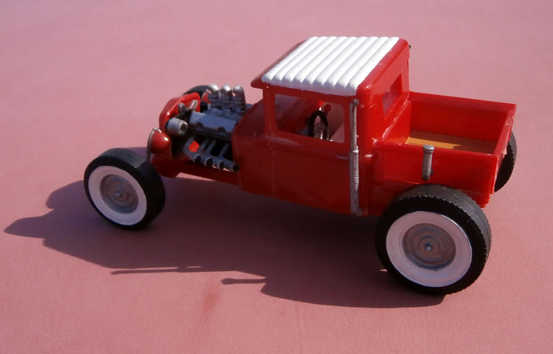 1928 Ford Pick up truck - Wolf Wagon -hot rod 1:32 scale - Aurora P8040011