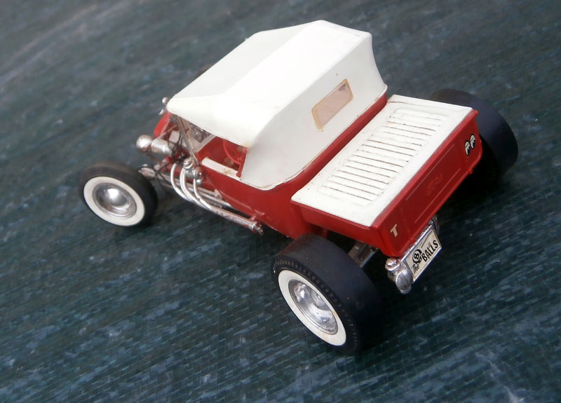 1923 Ford "T" - the Little "T" - Customized street and show rod - 1:24 scale - Monogram P8060033
