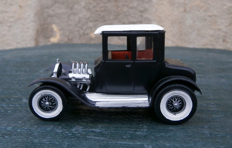 1921 Ford high-coupe - T for Two - 1/32 scale - Aurora P8060036