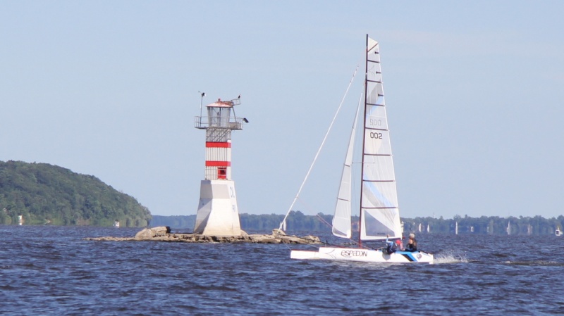 Nouveau catamaran au Québec Img_3510