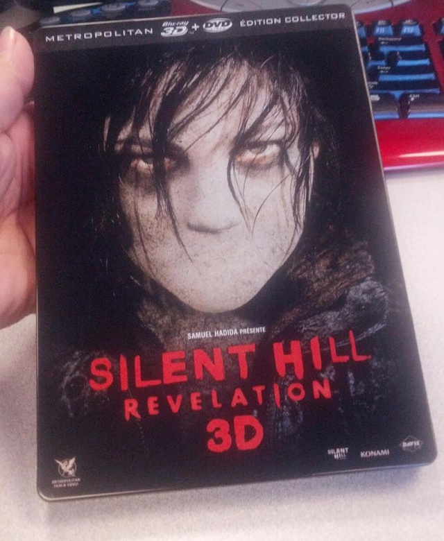 BoxSet Silent Hill: Revelation 3D จากฝรั่งเศษ มาพร้อมกับหลายๆอย่างที่คุณต้องอิจฉา!! 40803510